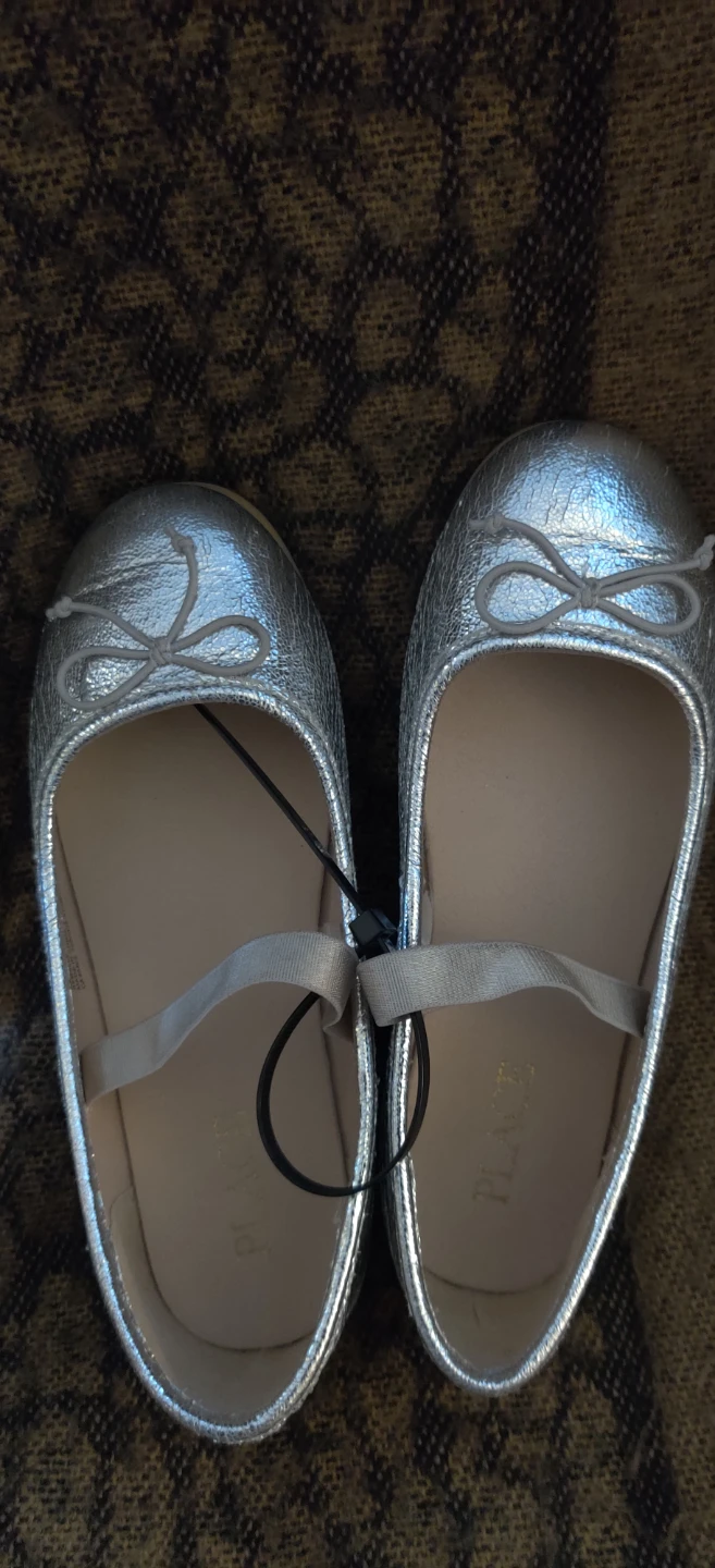 The Children's Place Silver Ballet Flats kids size 13