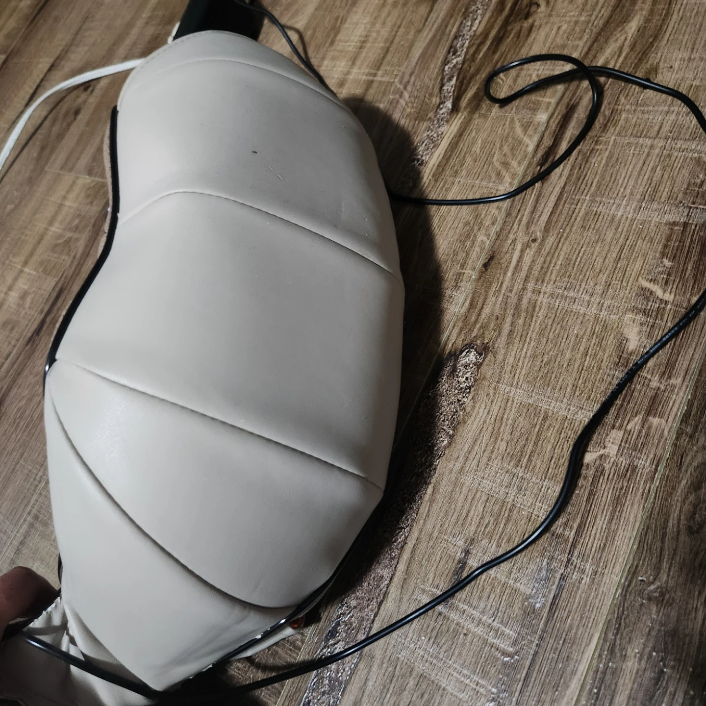 Neck and Shoulder Massager with Heat - photo 4