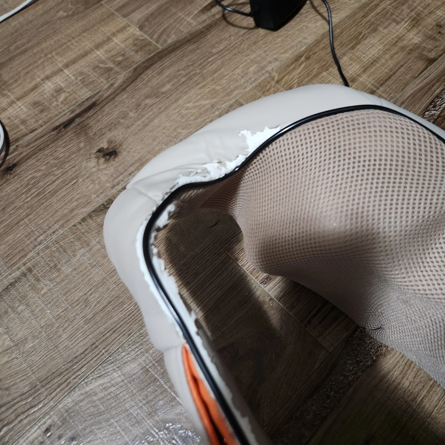 Neck and Shoulder Massager with Heat - photo 5