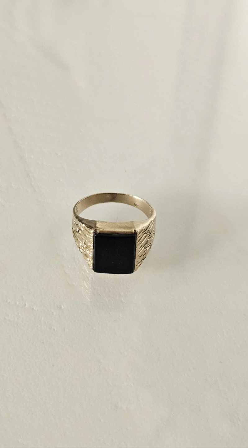 Men's 10k Gold Ring with Black Onyx stone - photo 5