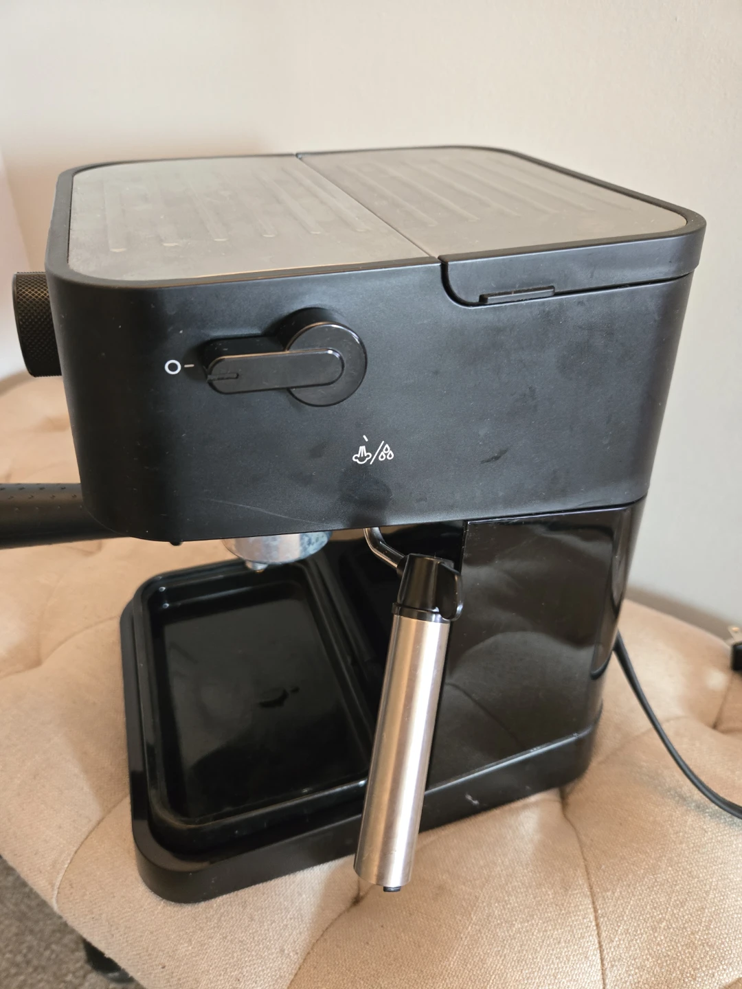 DeLonghi Stilosa Compact Espresso Maker - photo 3