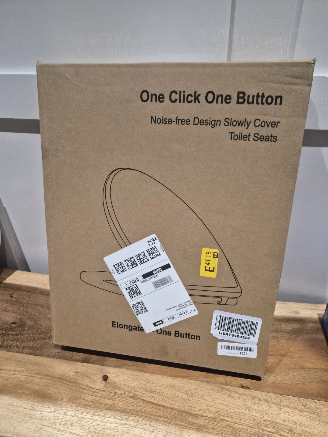 Elongated White Toilet Seat with One-Click Release - photo 2