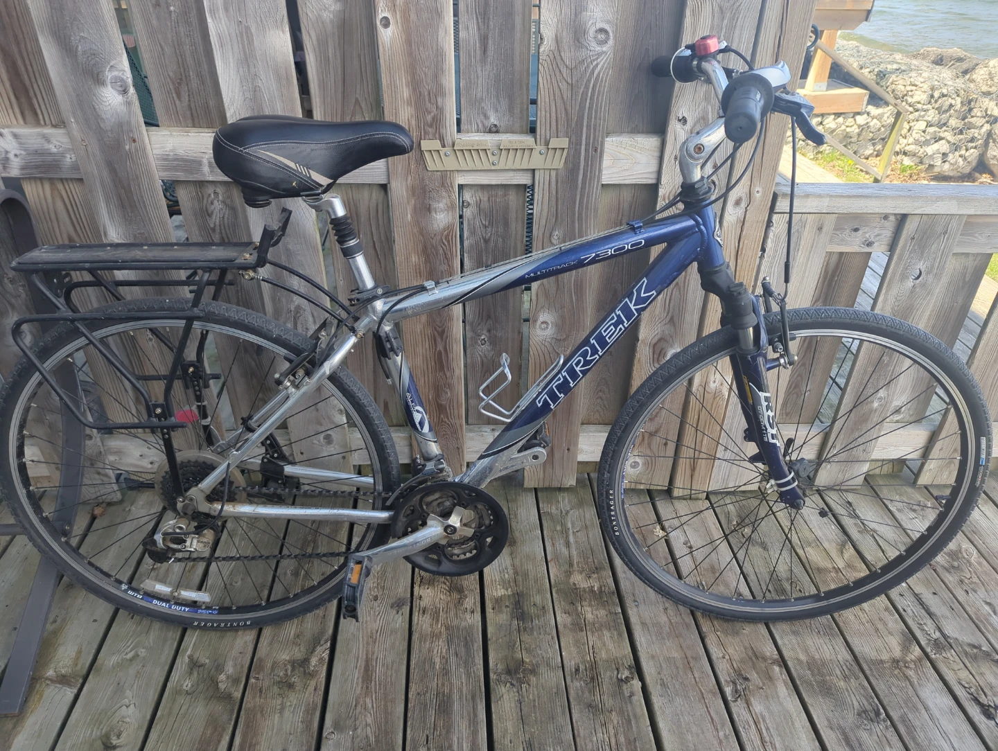 Trek 7300 Hybrid Bike