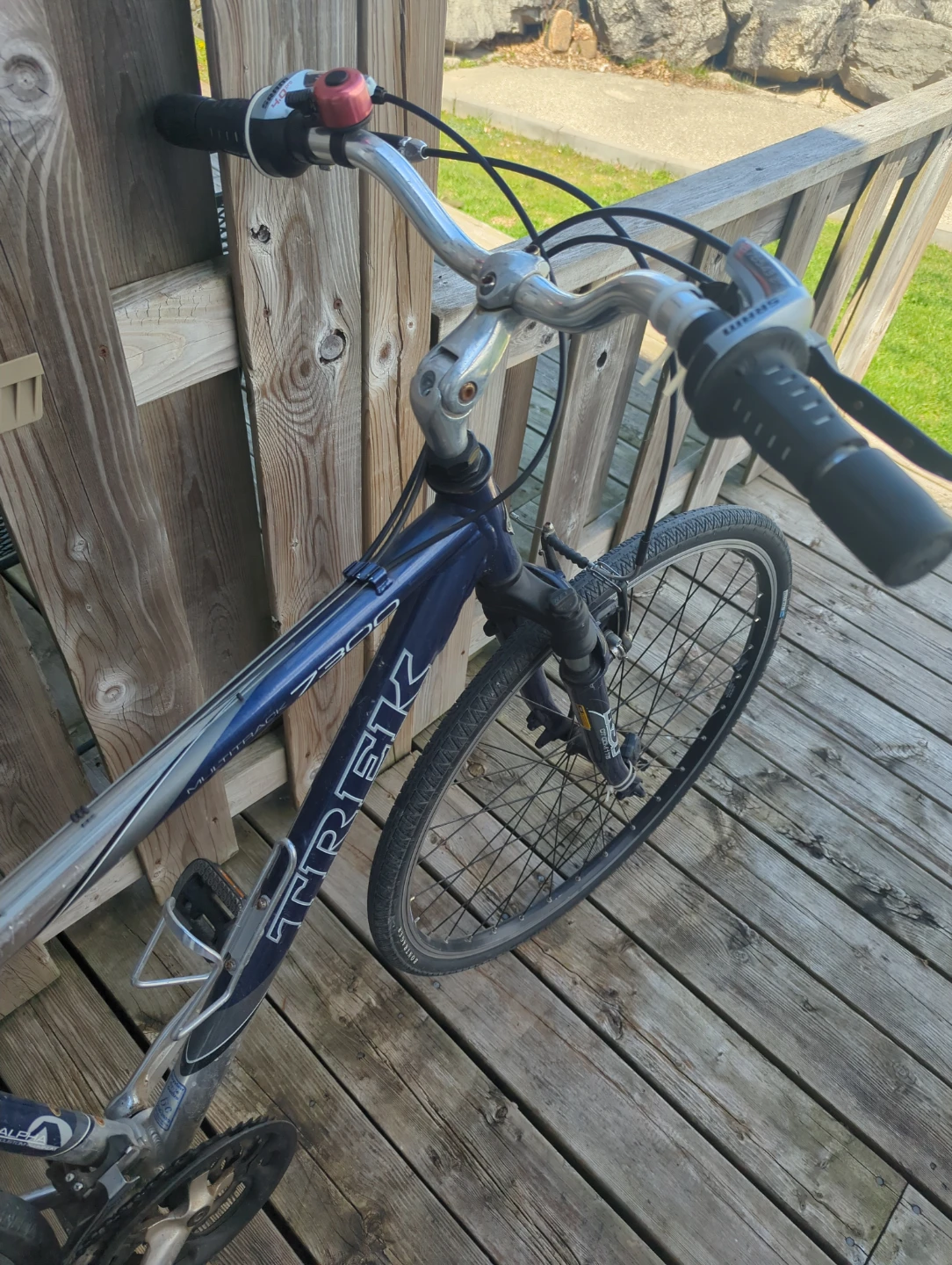Trek 7300 Hybrid Bike - photo 4