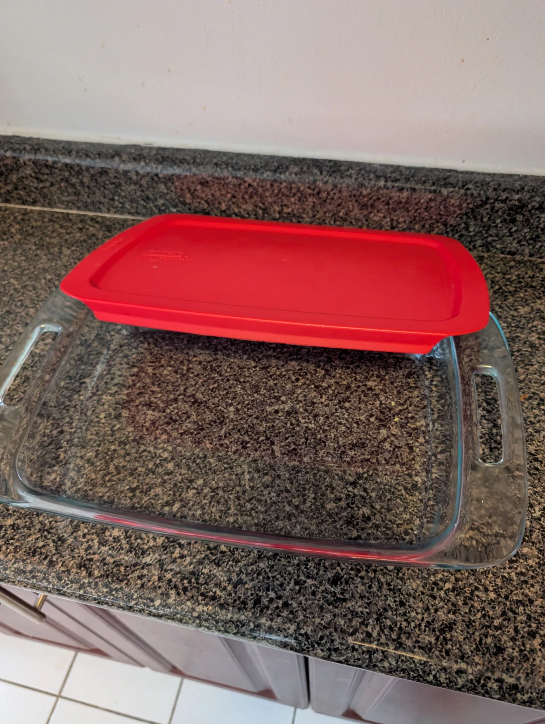 Pyrex 9*13 Glass Baking Dish with Red Lid - photo 2