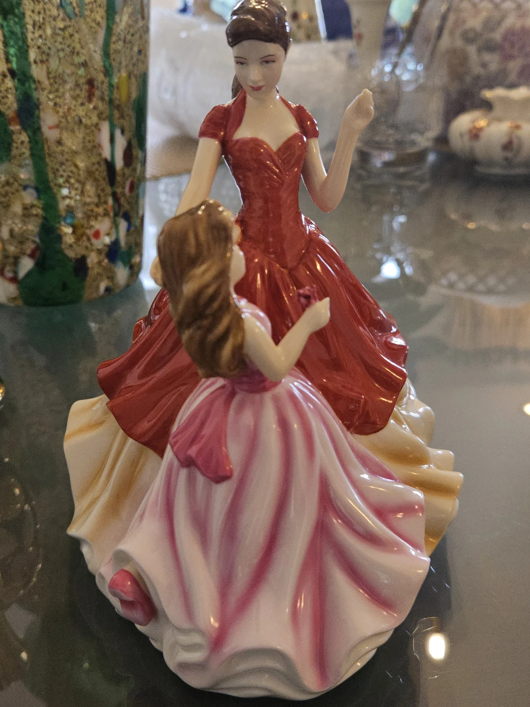 Royal Doulton Pretty Ladies HN 5159 Figurine - photo 3
