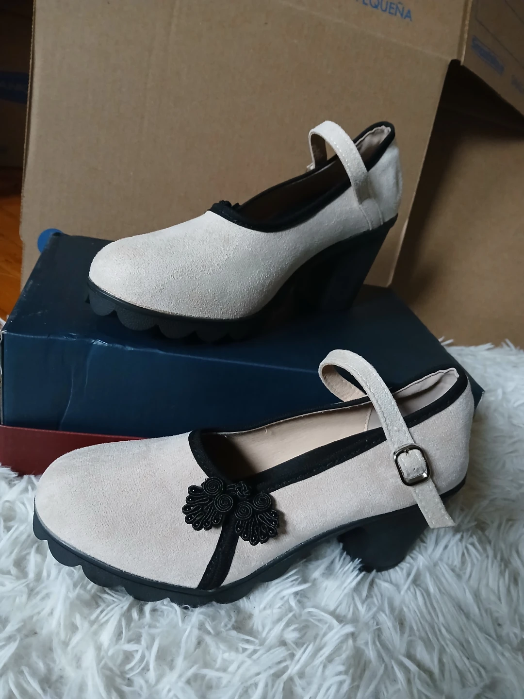 Cream Mary Jane Heels with Black Trim
