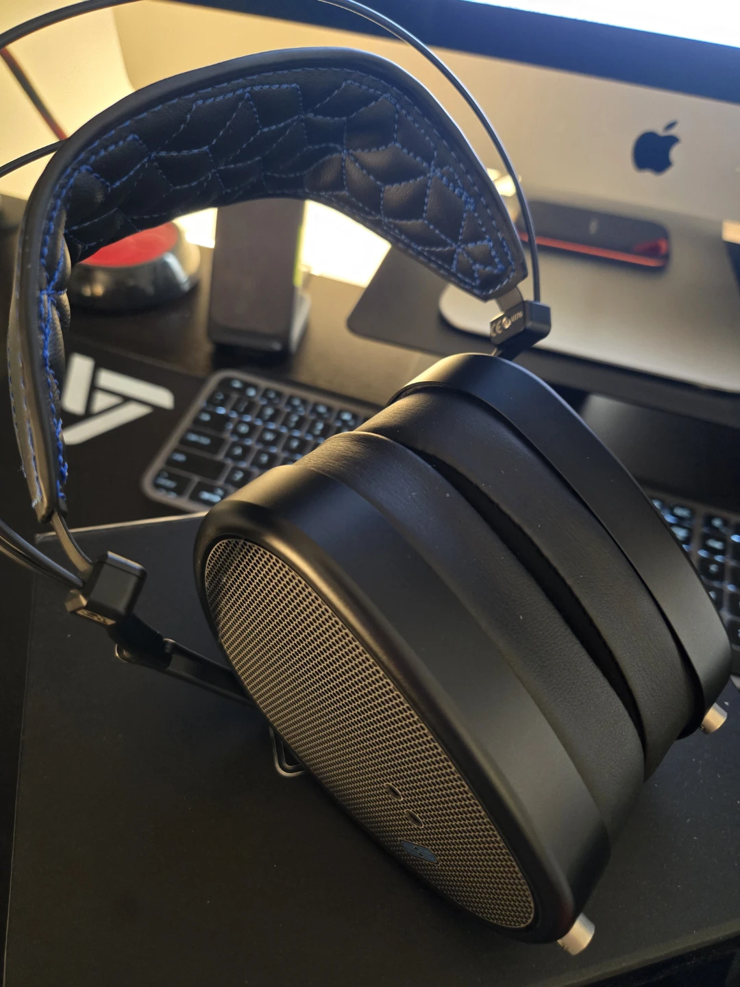 Dan Clark E3 with XLR 2m Vivo cable