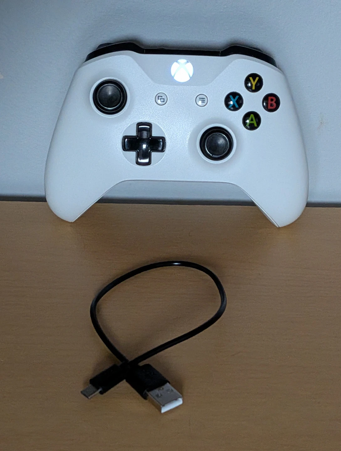 Xbox One Portable Controller - White - Asking $60