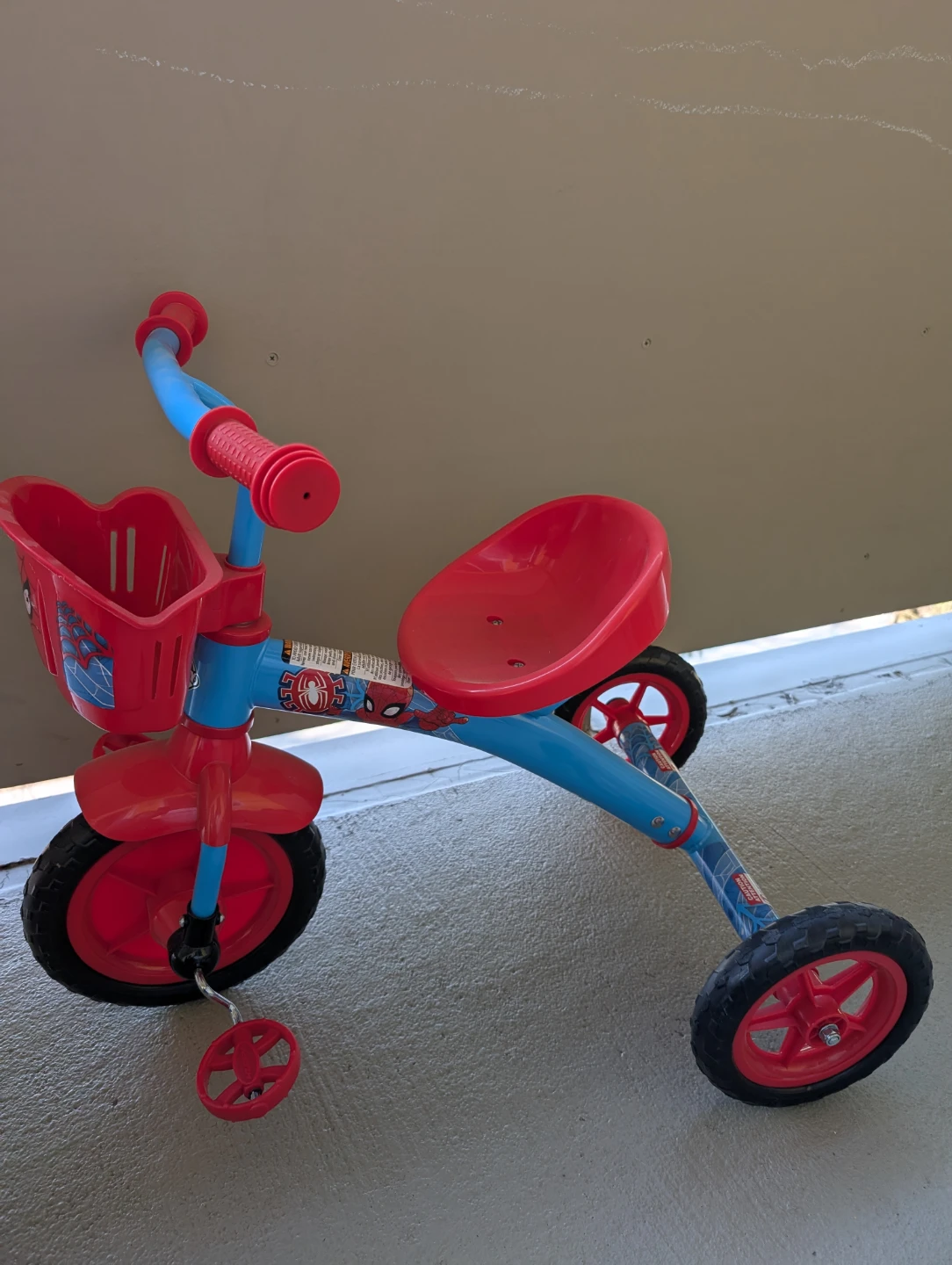 Spider-Man Kids Tricycle with Basket - photo 2