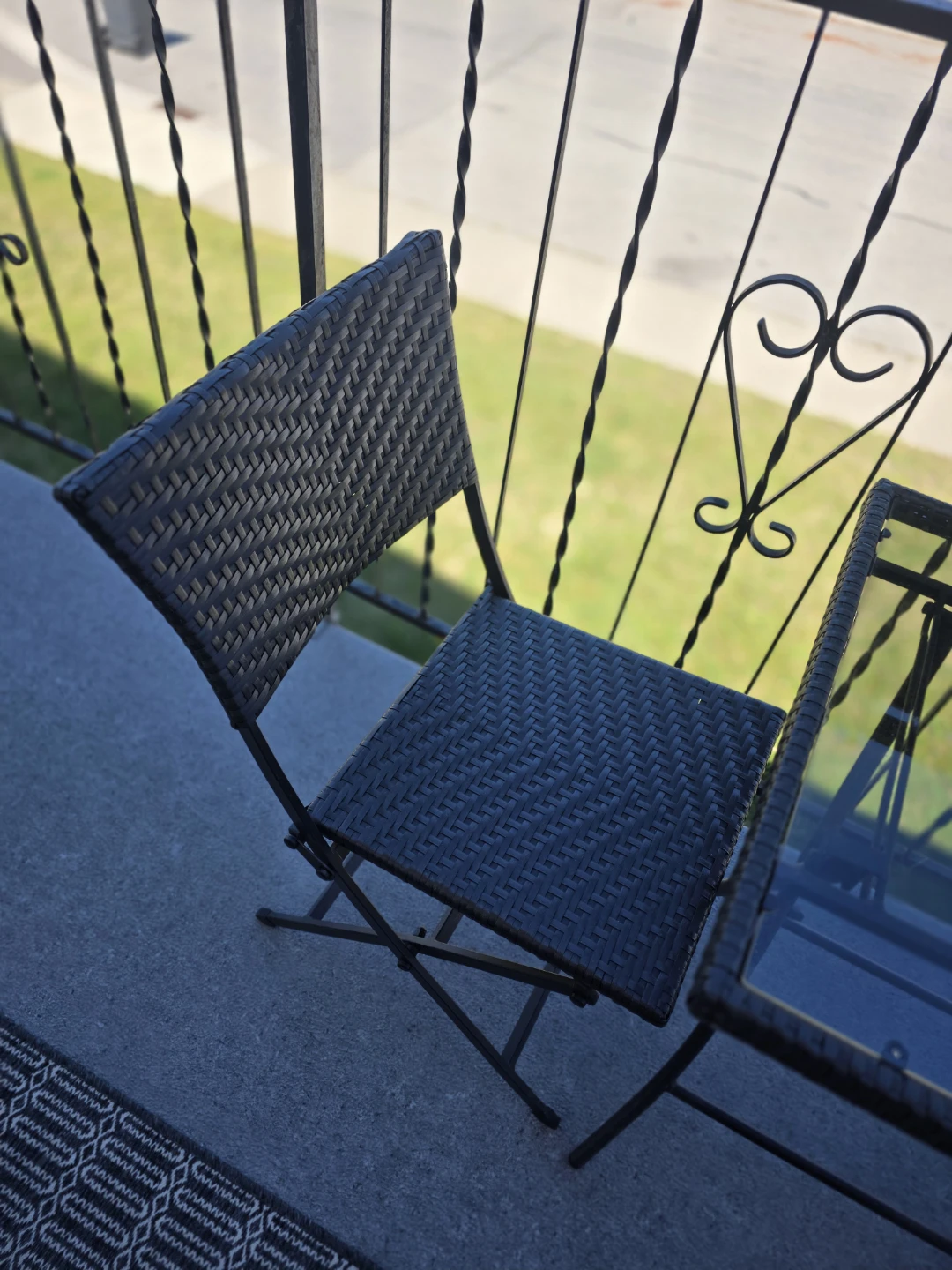 Patio Bistro Set with Glass Table - photo 4