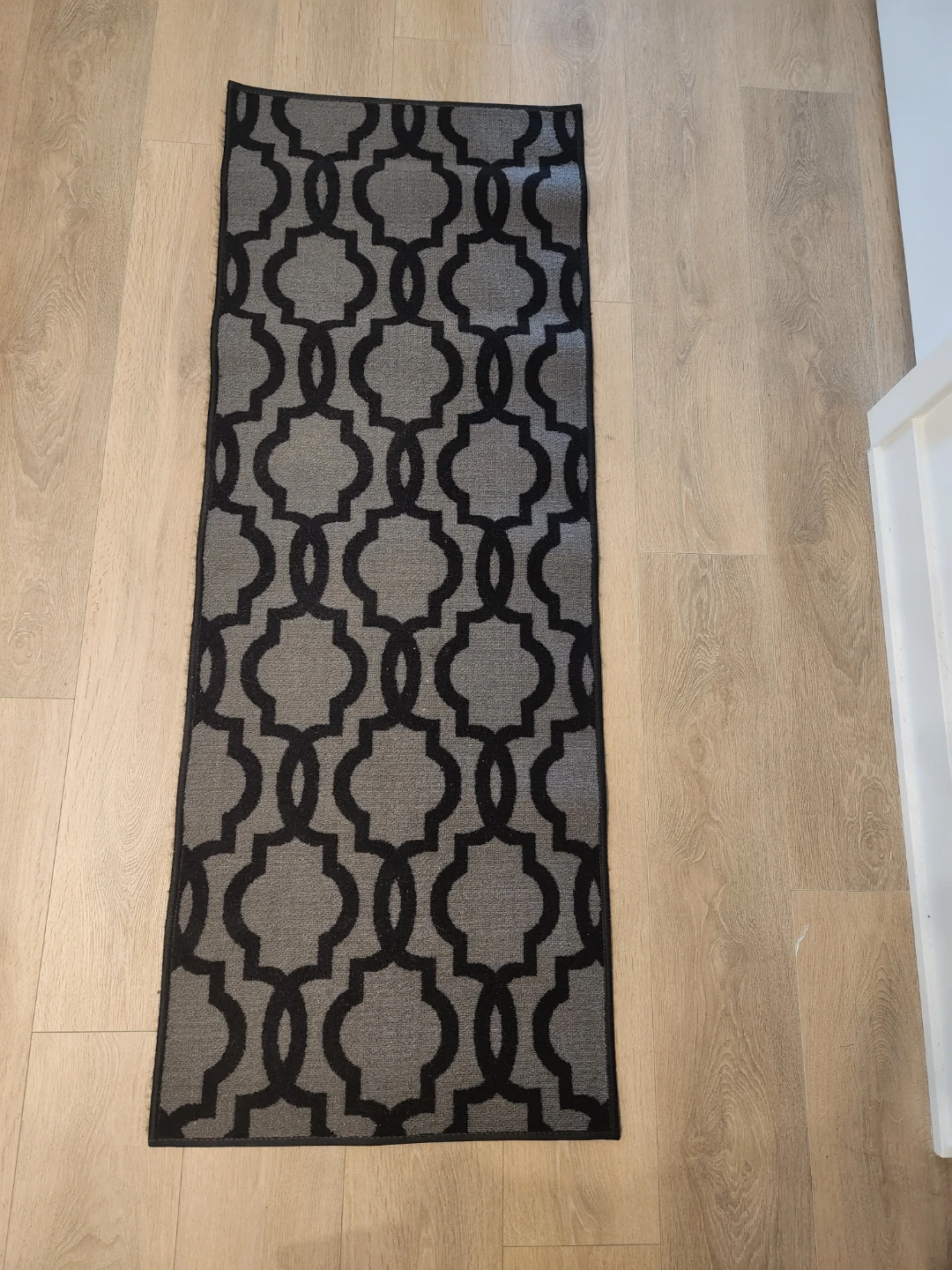 Grey Geometric Pattern Runner Rug - photo 2