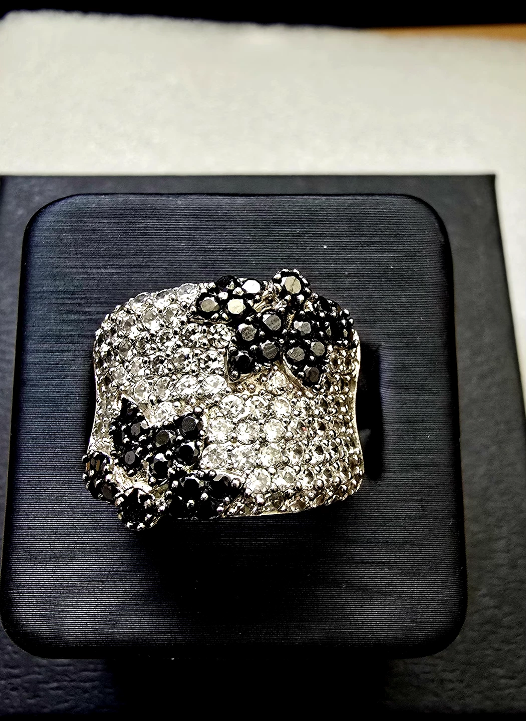 Like new beautiful 925 Silver ring with 2 color cz stones - photo 4