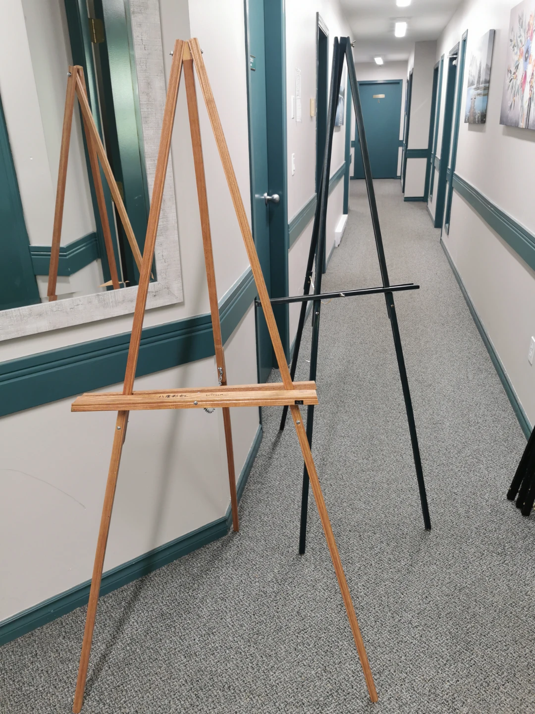Wooden and Metal Easels - photo 2