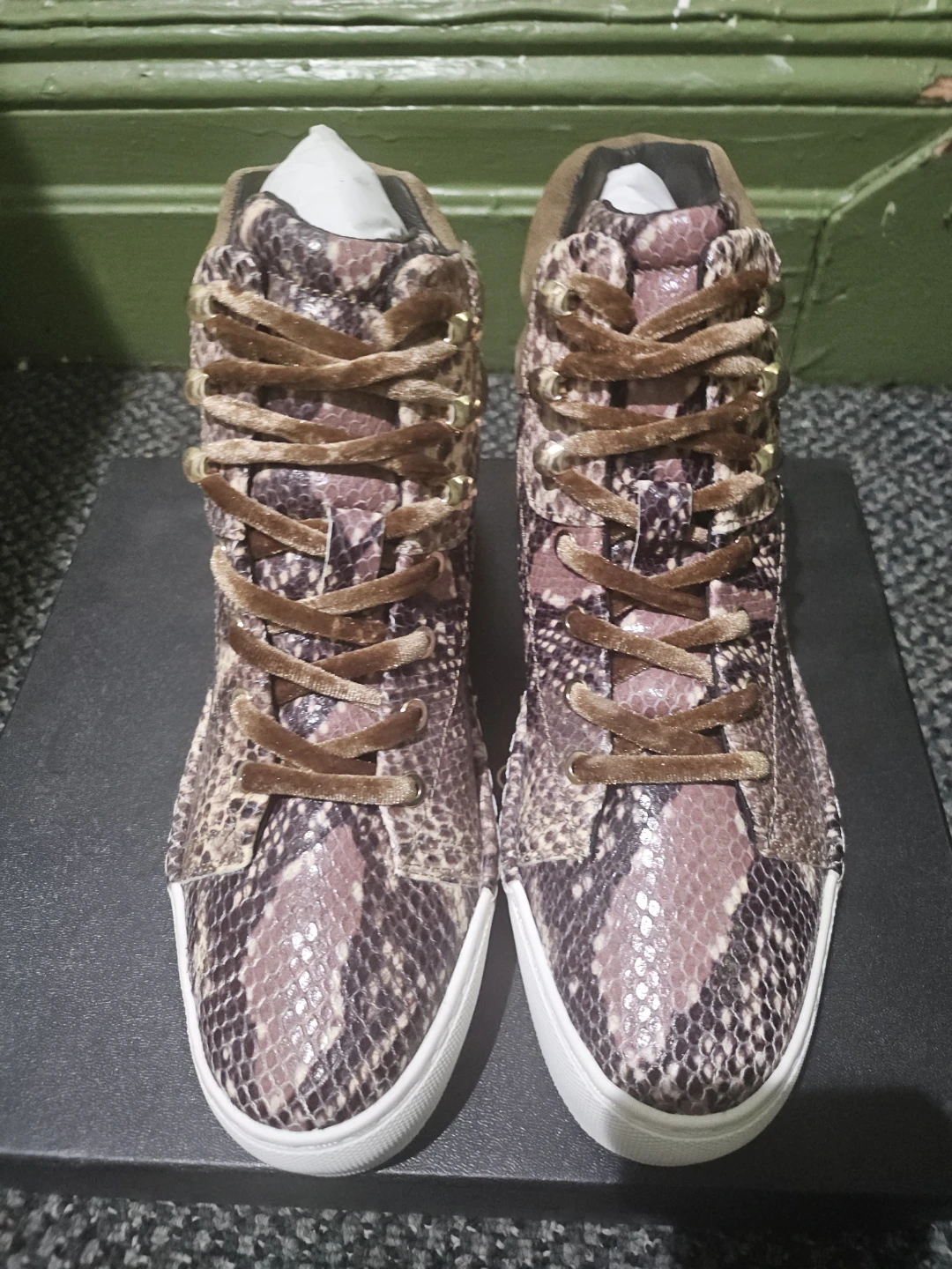 Cecelia New York SILOW Sneakers  Size 8B - photo 2