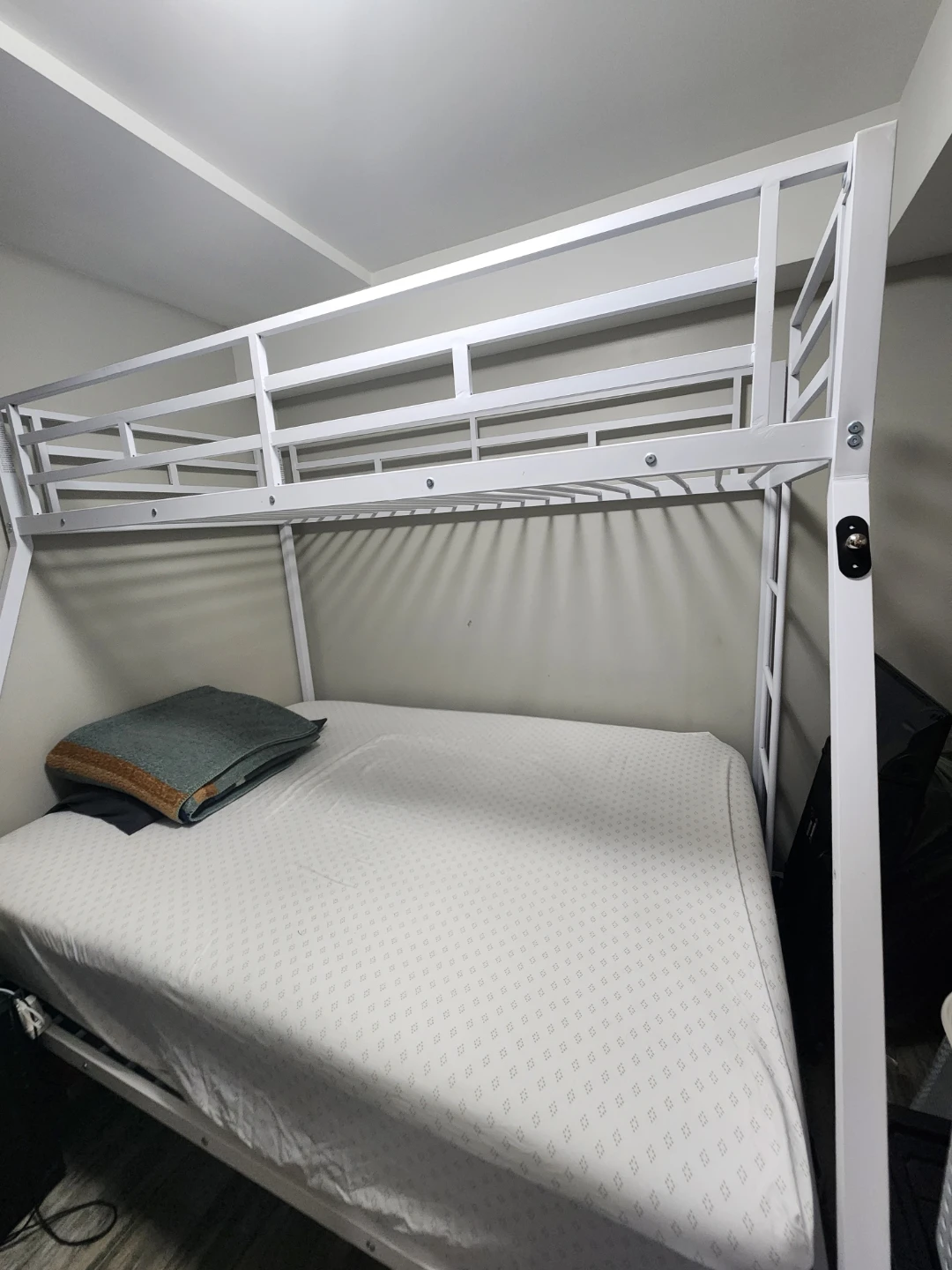 White Metal Bunk Bed - photo 3