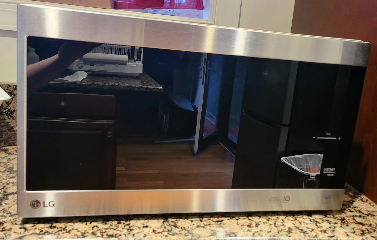 LG NeoChef with Smart Inverter Technology Microwave