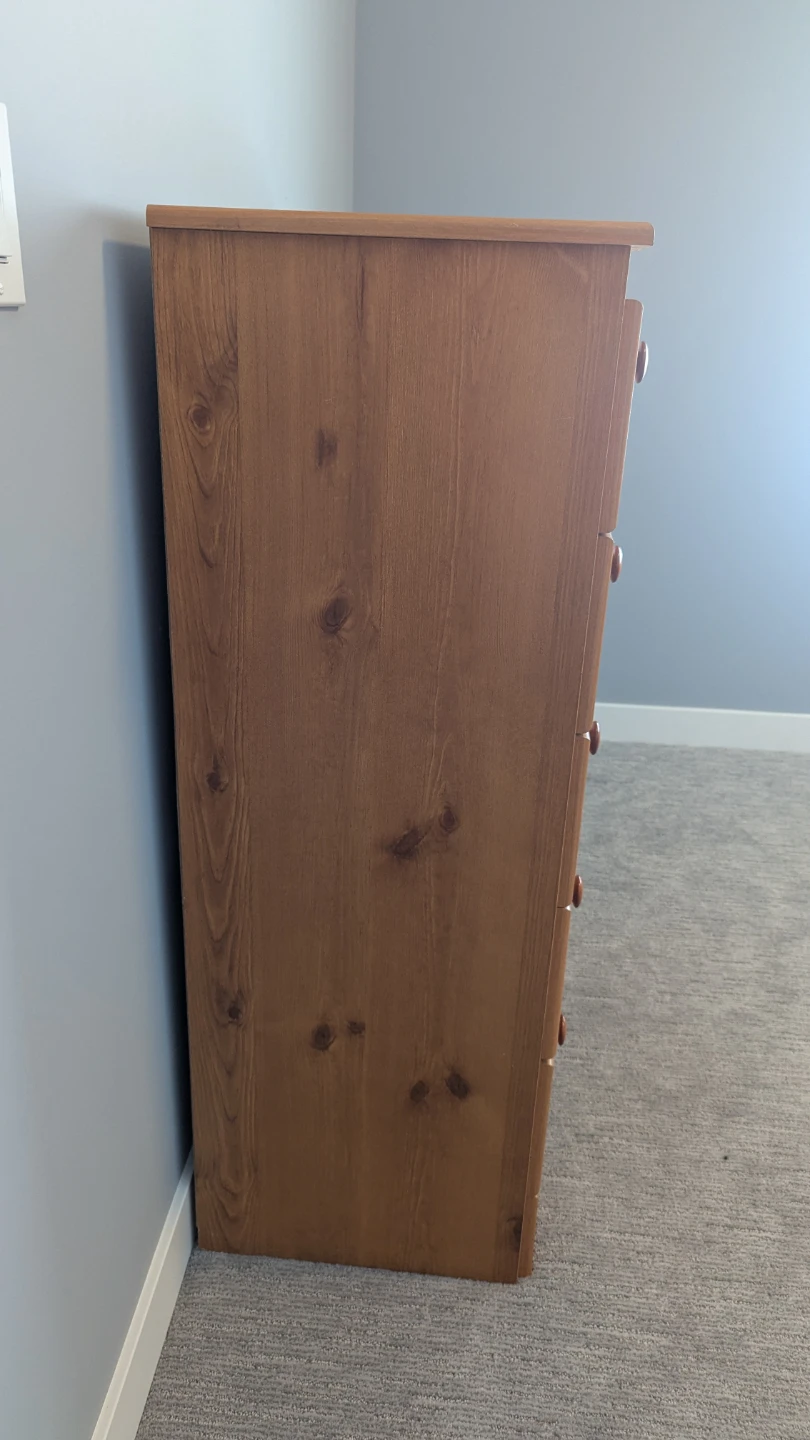 Wooden Dresser with 7 Drawers