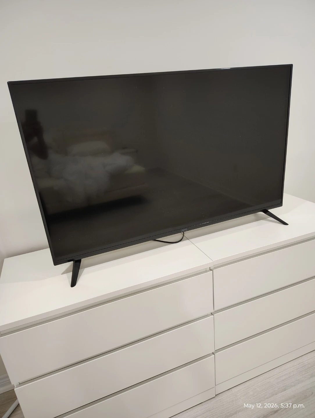 VIZIO 32" LED TV - photo 2