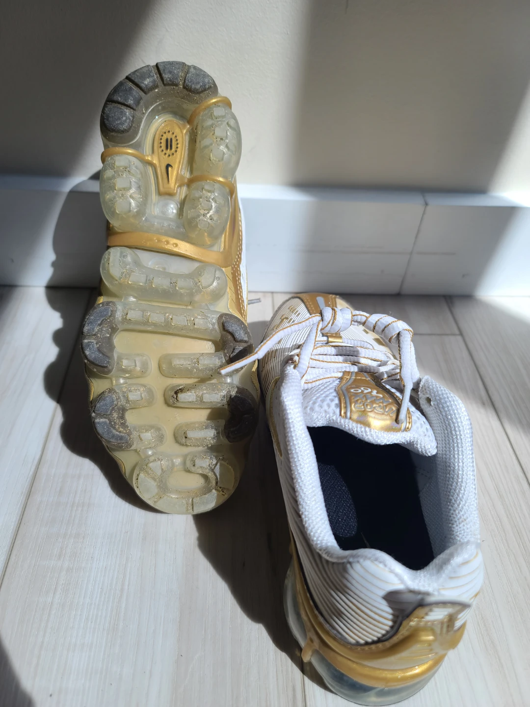 Nike Air Max 720 Shoes White Gold Size 6.5 - photo 5