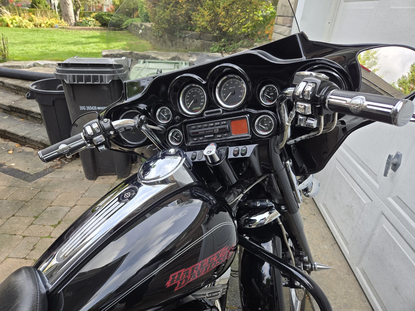 Harley-Davidson Motorcycle - photo 5