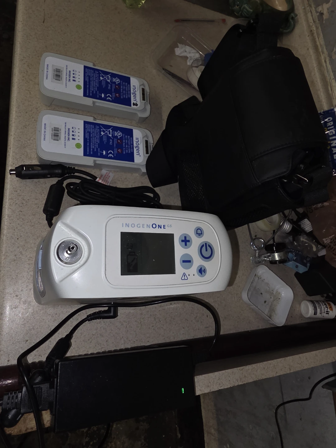 Inogen One G5 Portable Oxygen Concentrator w 2 Batteries & bag - photo 2
