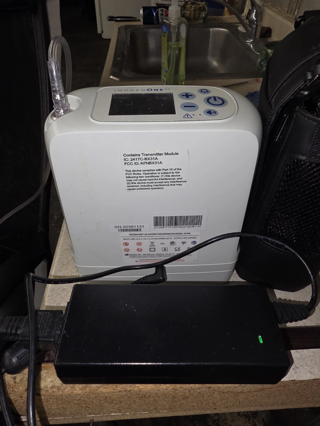 Inogen One G5 Portable Oxygen Concentrator w 2 Batteries & bag - photo 3