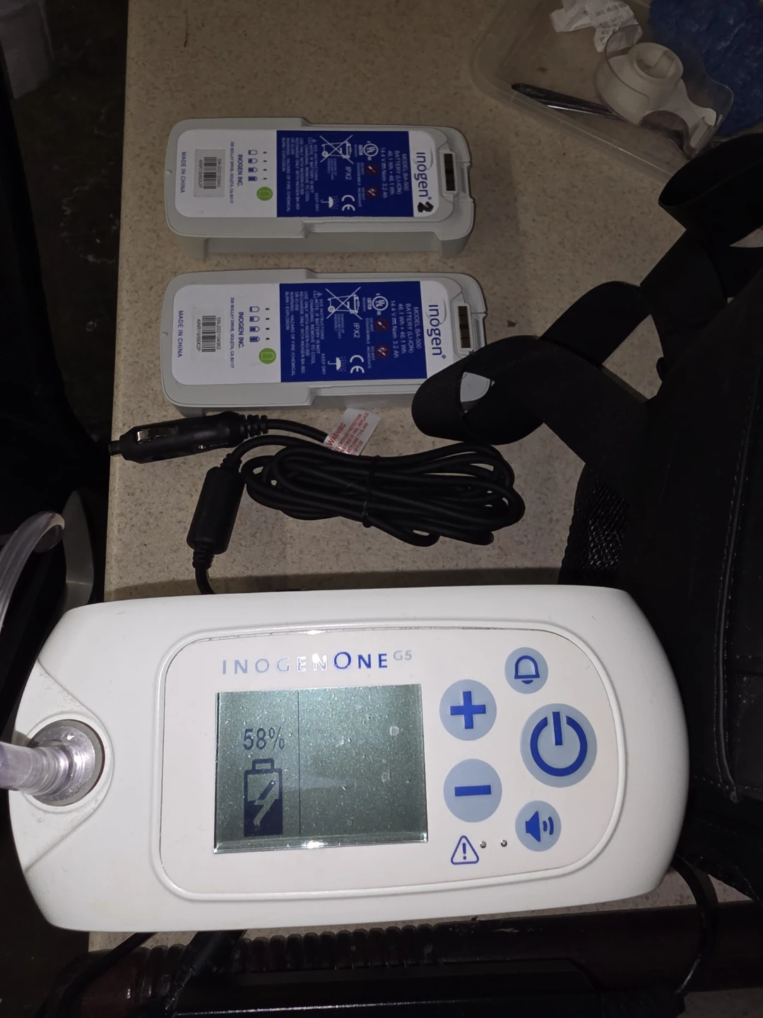 Inogen One G5 Portable Oxygen Concentrator w 2 Batteries & bag - photo 4