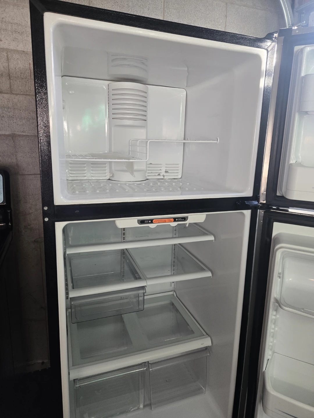 GE  STAINLESS KITCHEN appliaces - photo 2