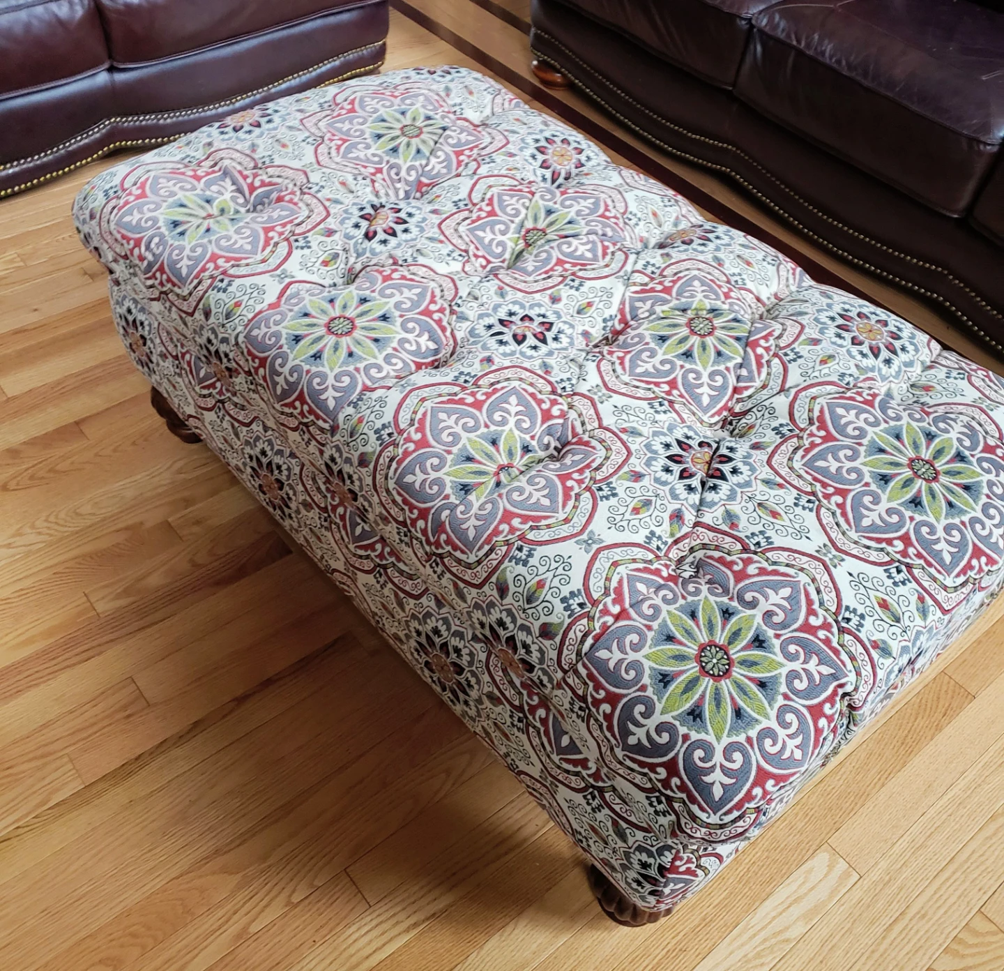 Tufted Ottoman Footrest