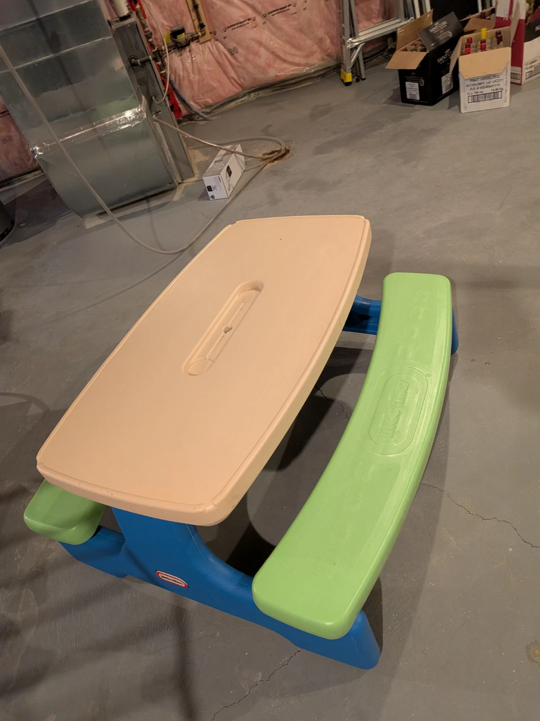 Little Tikes Fold 'n Store Picnic Table with Umbrella