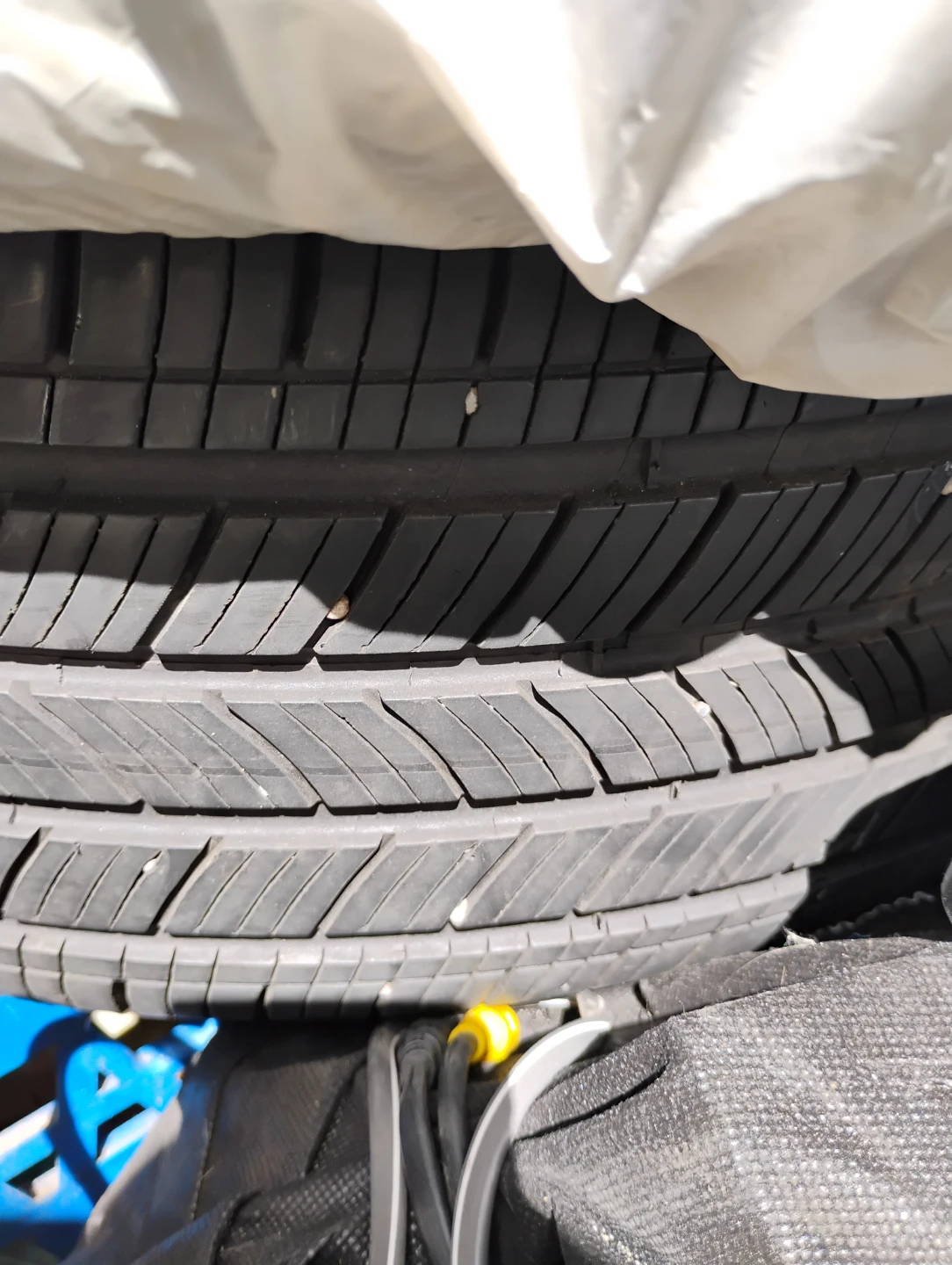235/55R17 Tires - photo 3