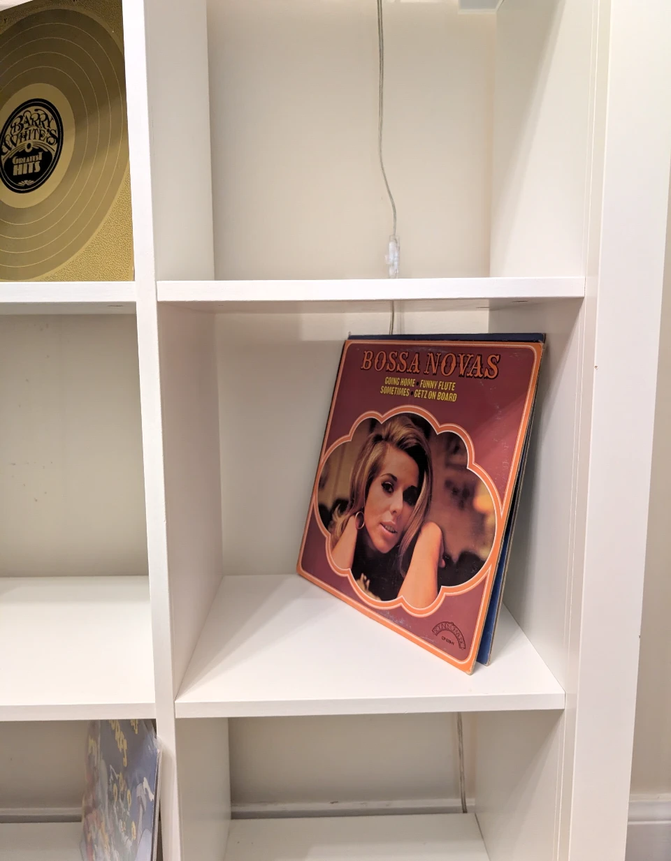 White 6 Cube Storage Shelf - photo 5