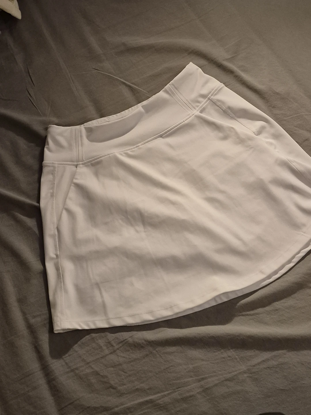 Lole White Skirt with pants and pockets XS