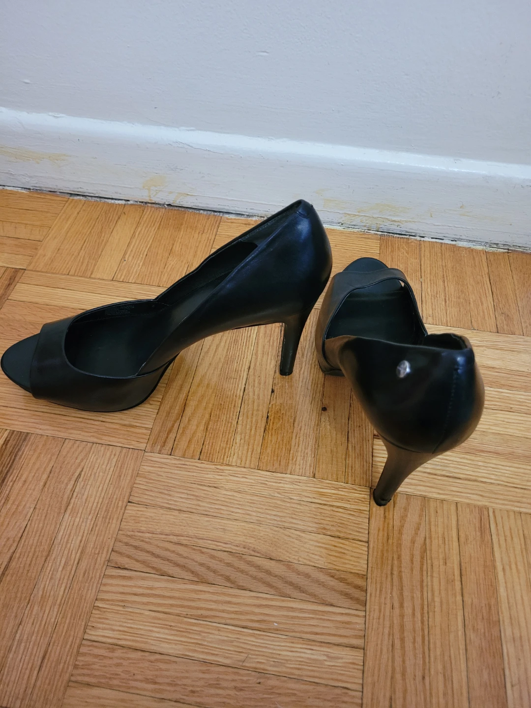Calvin Klein Black Leather Peep-Toe Heels Size 9 - photo 2