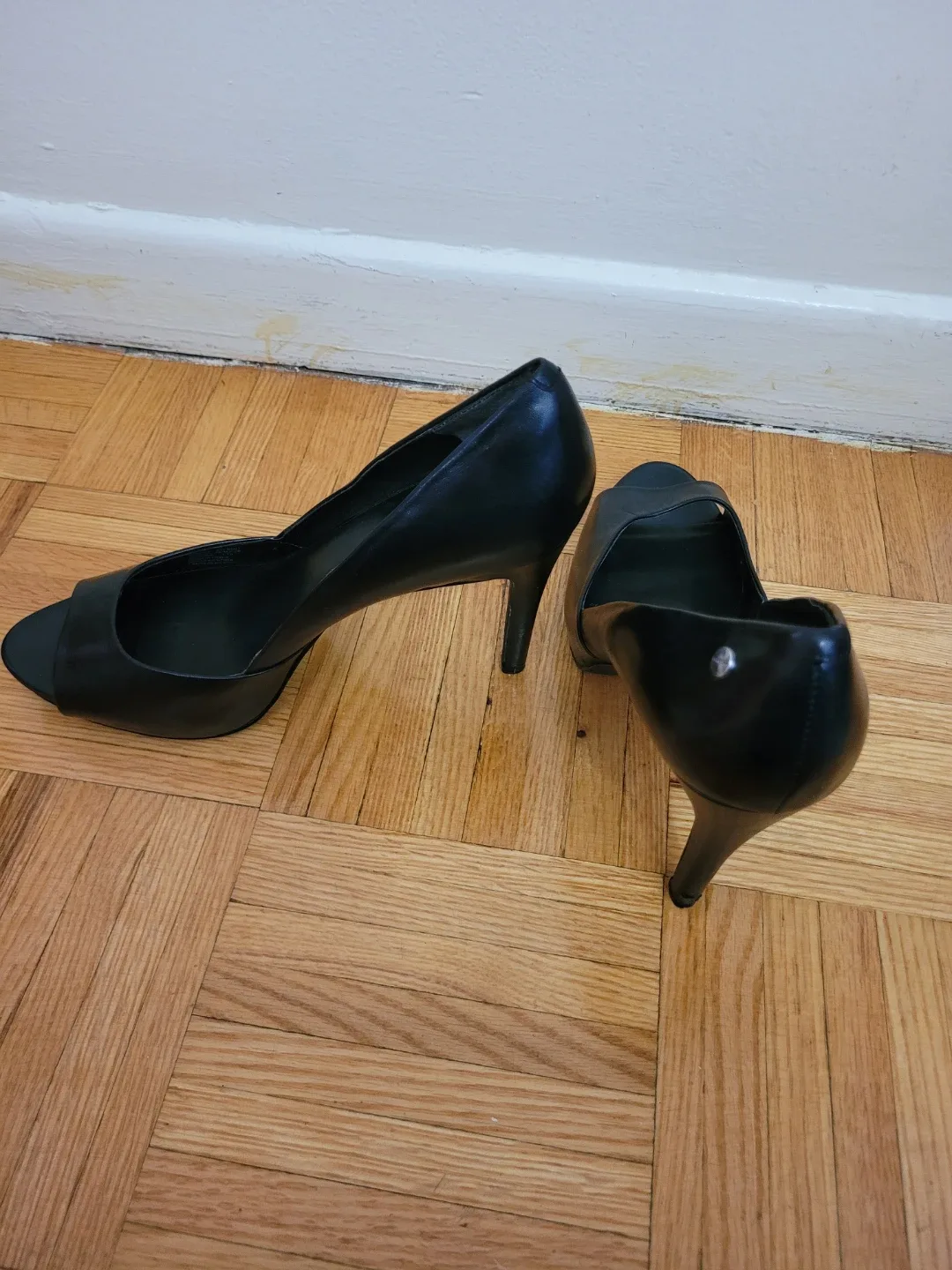 Calvin Klein Black Leather Peep-Toe Heels Size 9 - photo 2