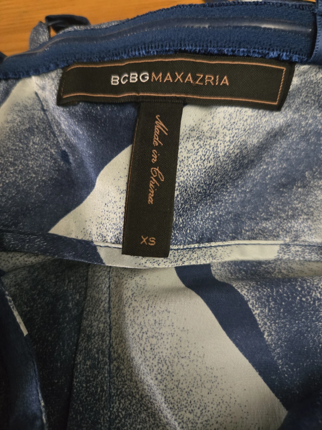 Bcbgmaxazria silk shirt - photo 4
