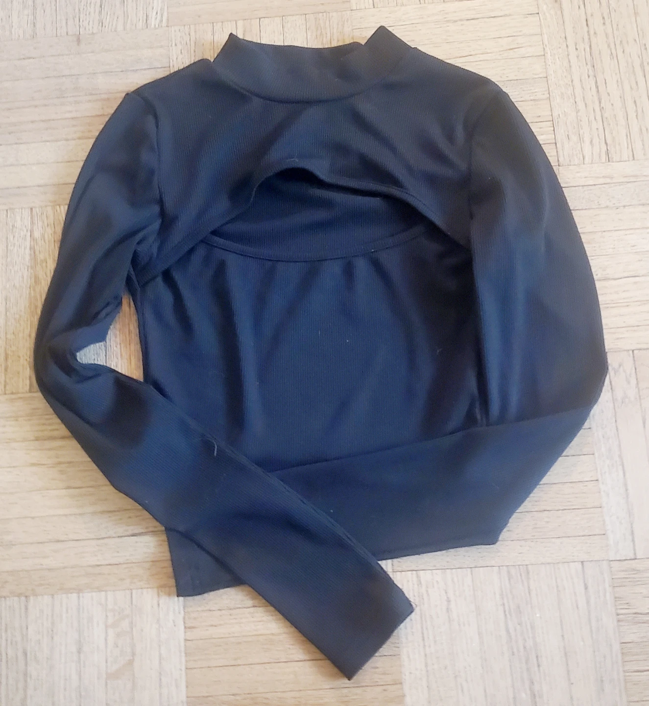 2 Long Sleeve Tops - photo 2