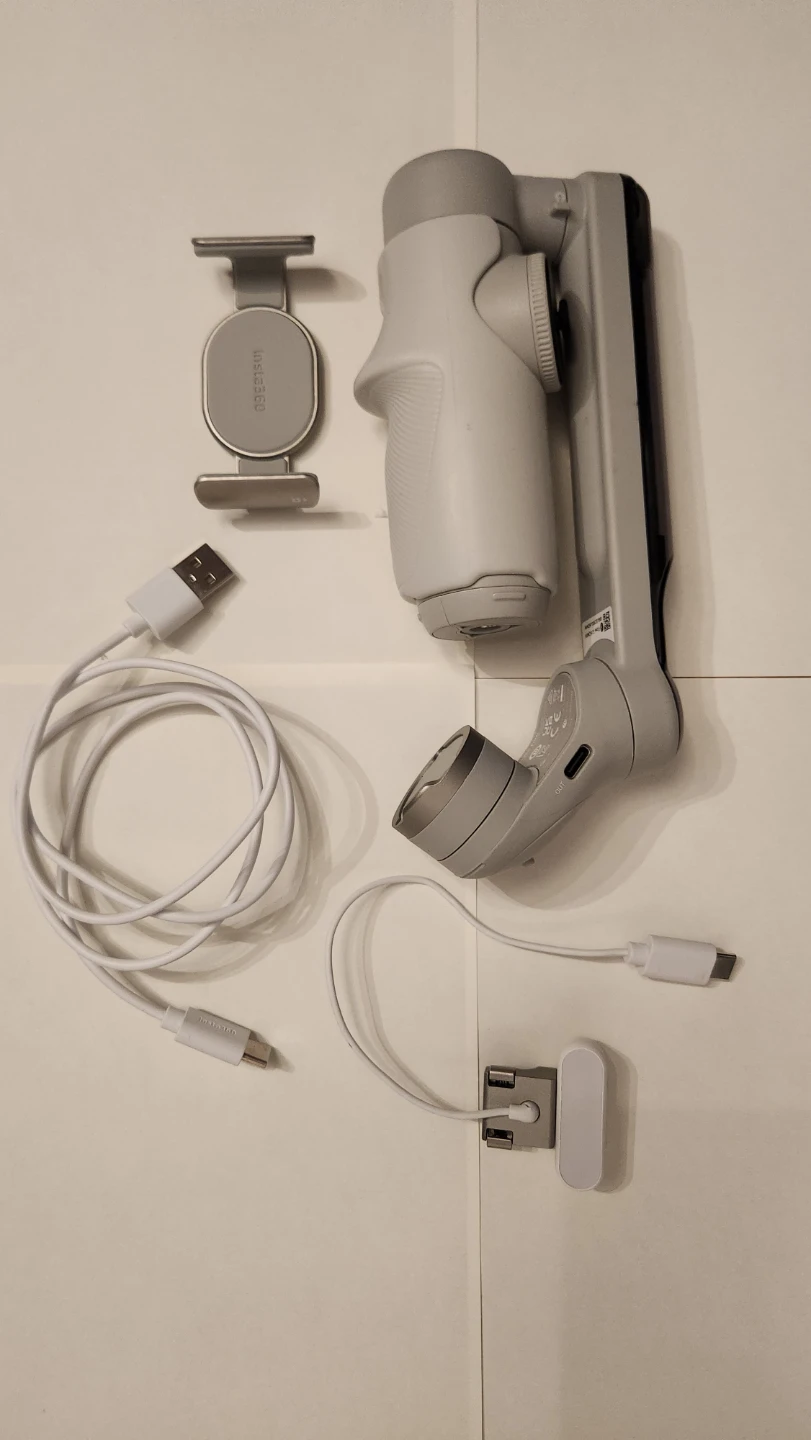 Insta360 Flow Gimbal Stabilizer - photo 2
