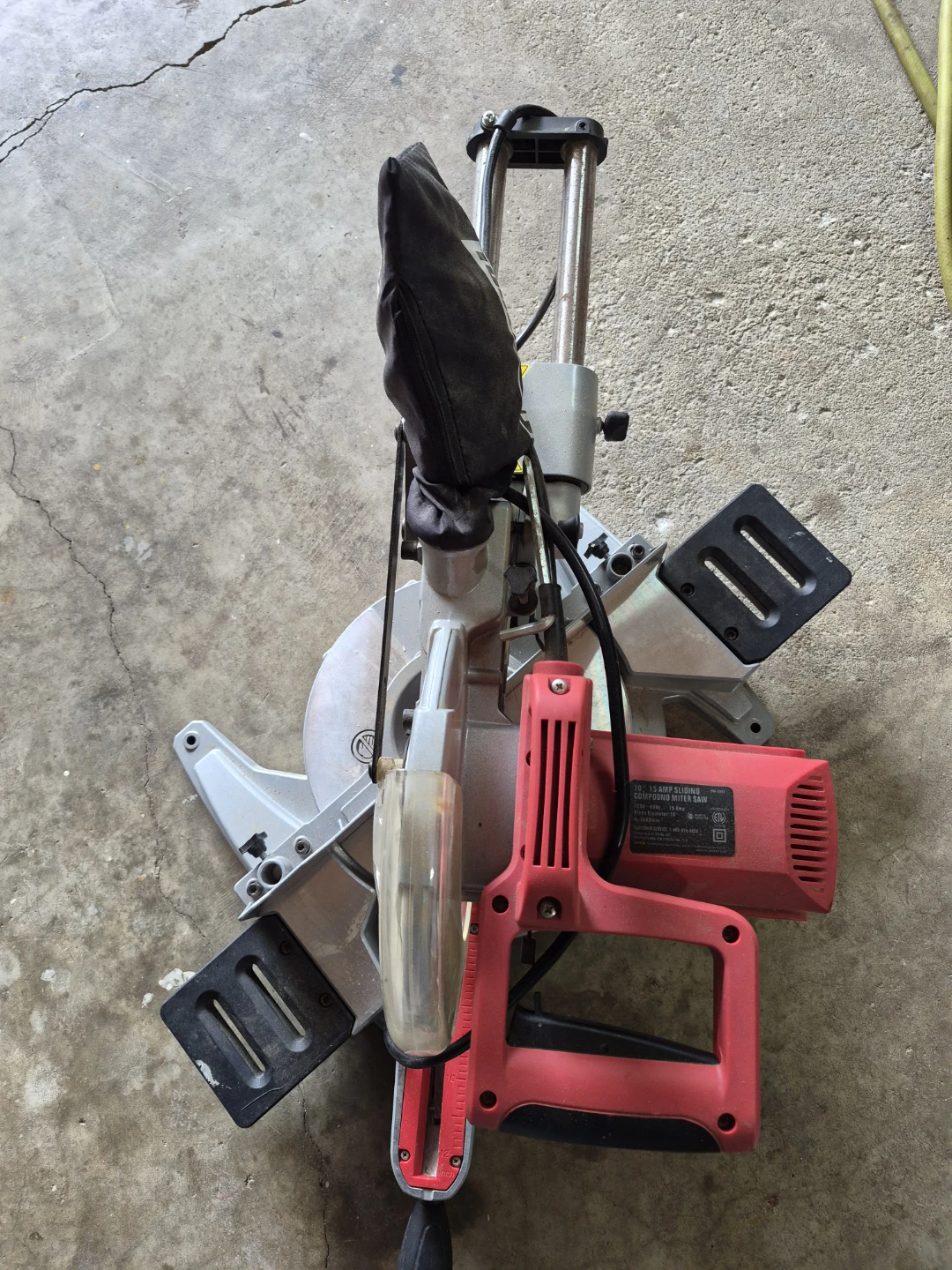 Tool Shop 10" 15 Amp Sliding Compound Miter Saw