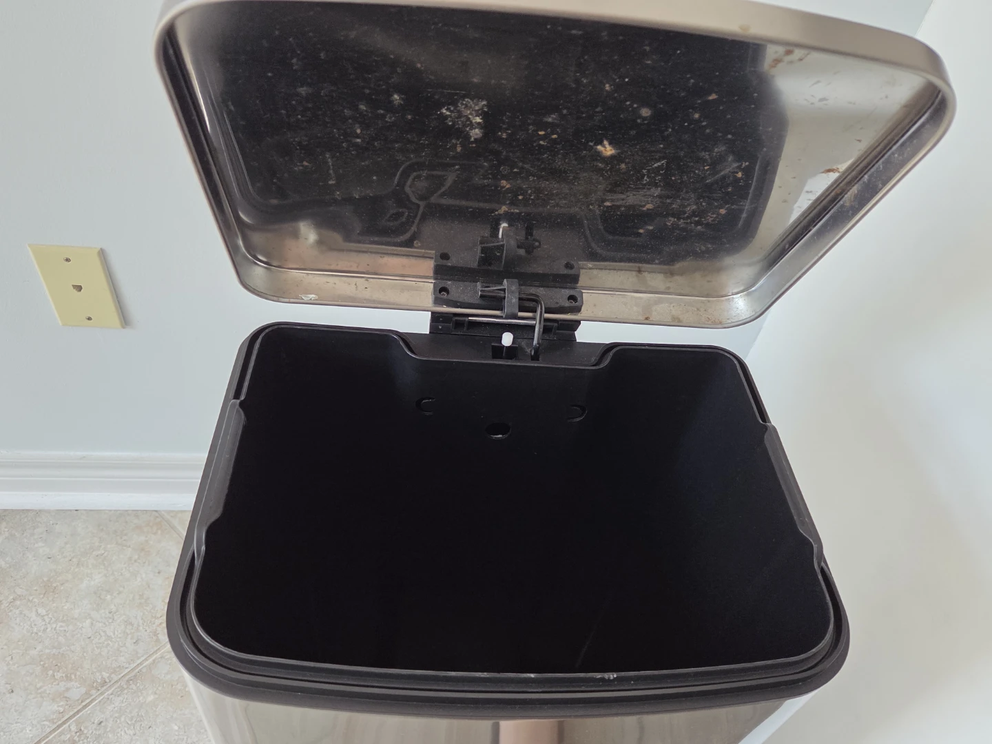 Stainless steel trash can 40 liters - photo 2