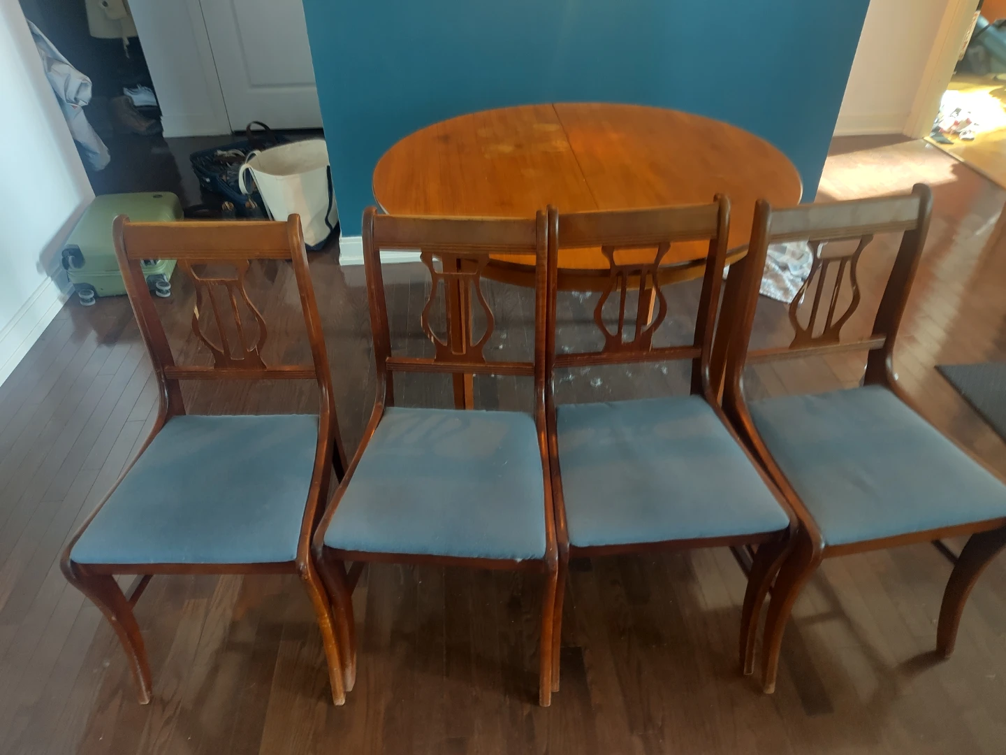 Wooden Extendable Dining Table with 4 Chairs - photo 2