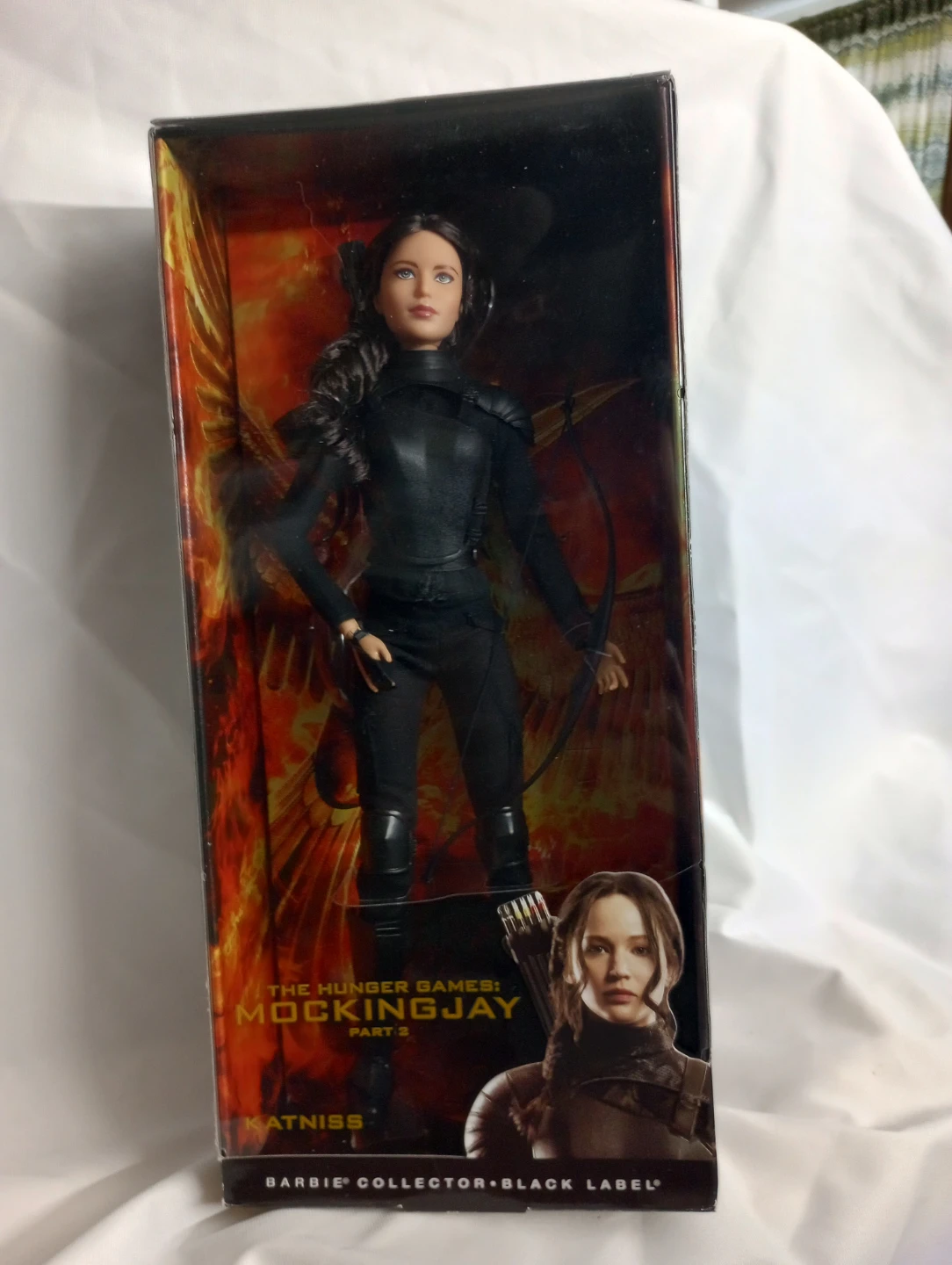 The Hunger Games Mockingjay Part 2 Katniss & Peeta Dolls - photo 2