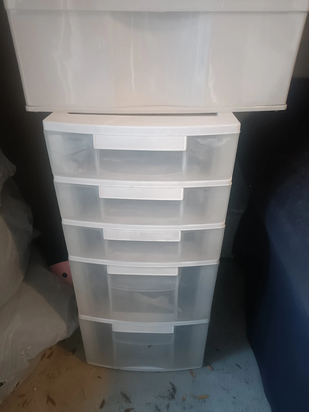 Storage System & Mainstays Laundry Basket - photo 3