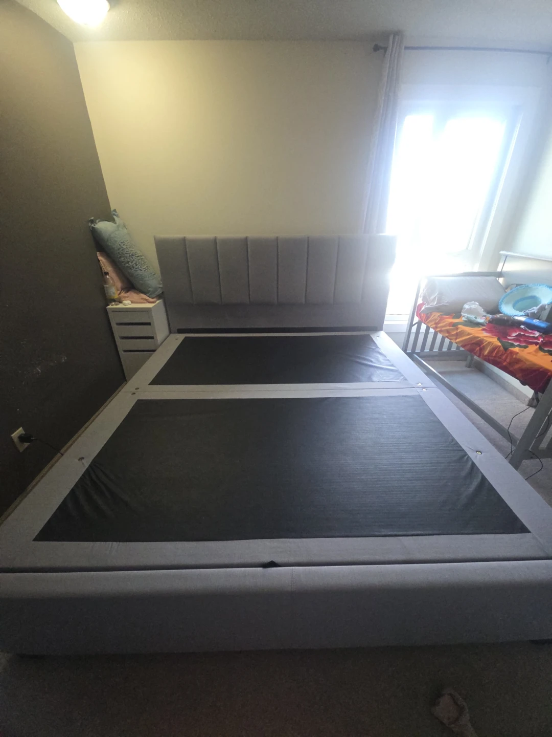 Grey Upholstered Storage King size Bed Frame - photo 4