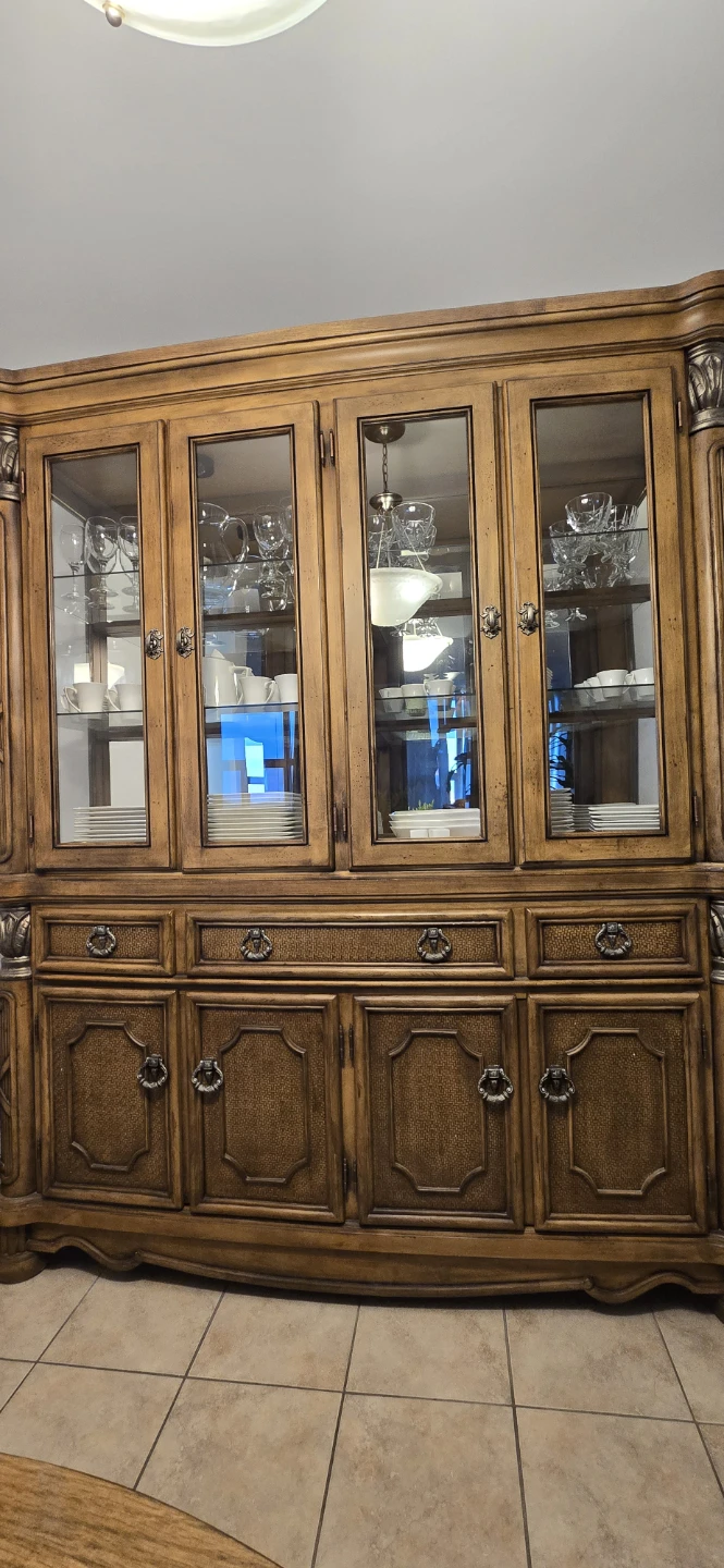 Wooden Dining Set with Hutch and Table - photo 3