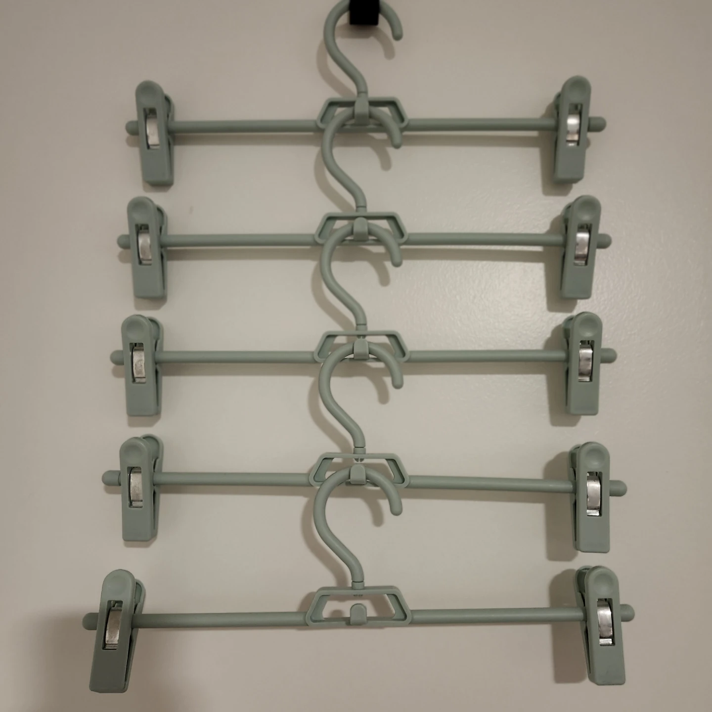 Light Green Clip Hangers 10 PCS