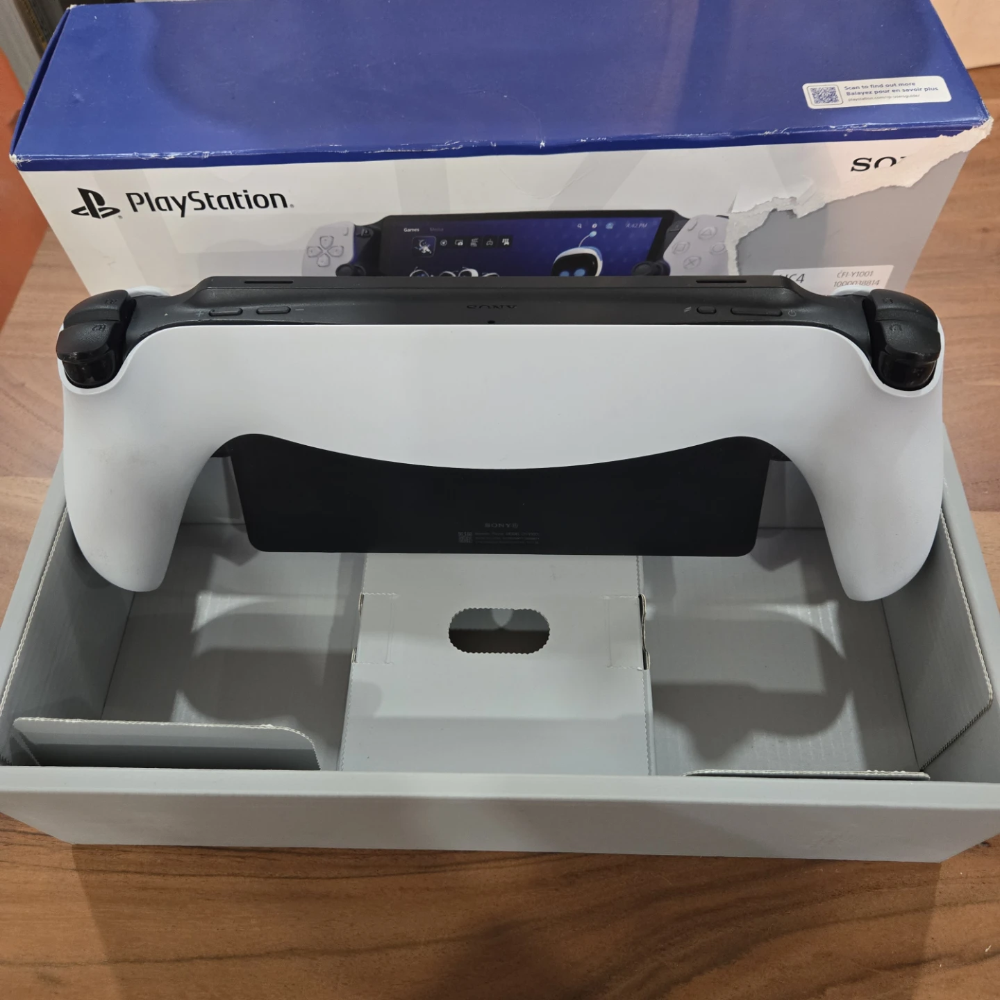 PlayStation Portal handheld. Great condition. Barely used. Ps5 - photo 5