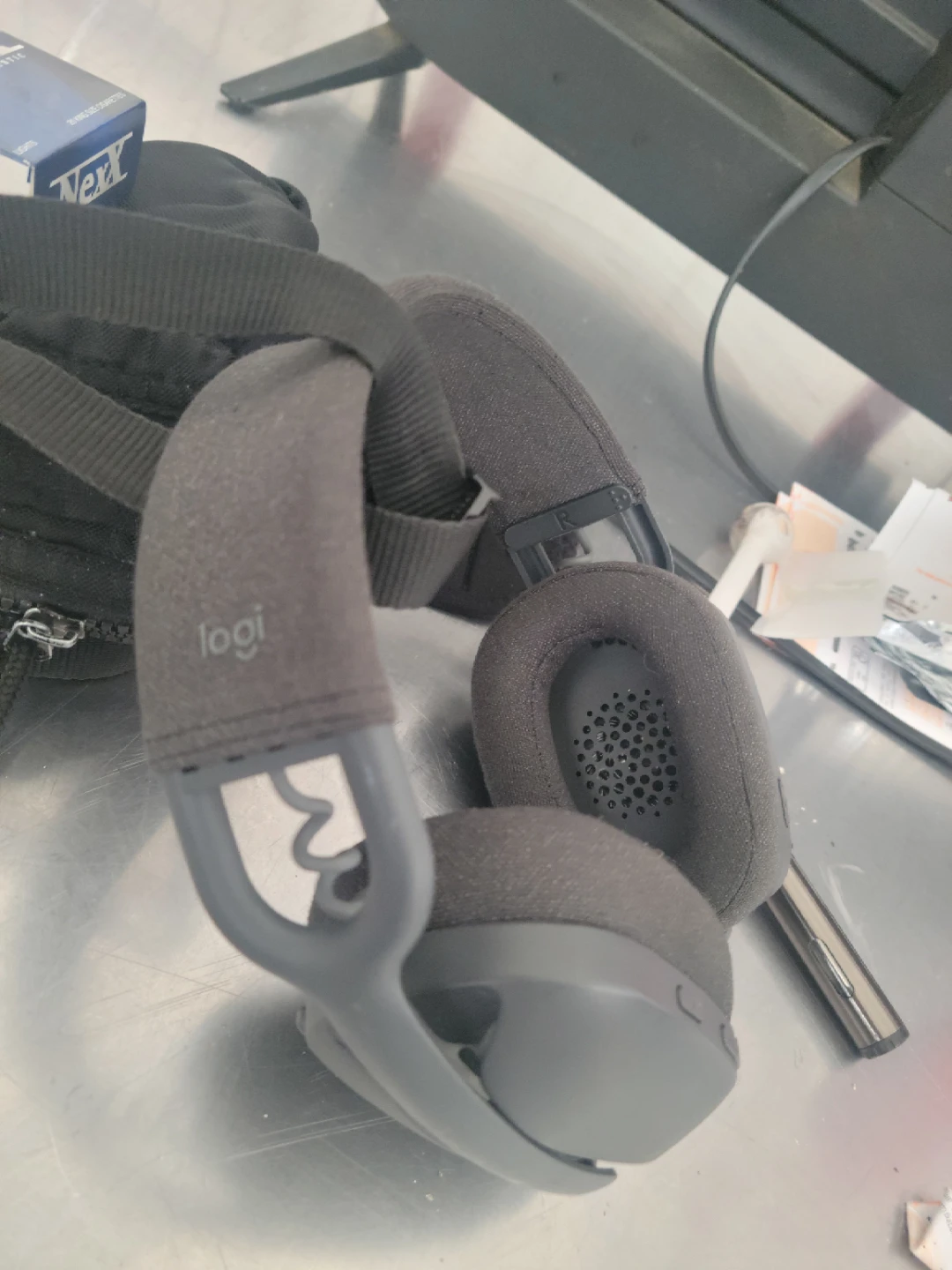 Logitech G435 LIGHTSPEED Wireless Headset TRADES CONSIDERED - photo 3