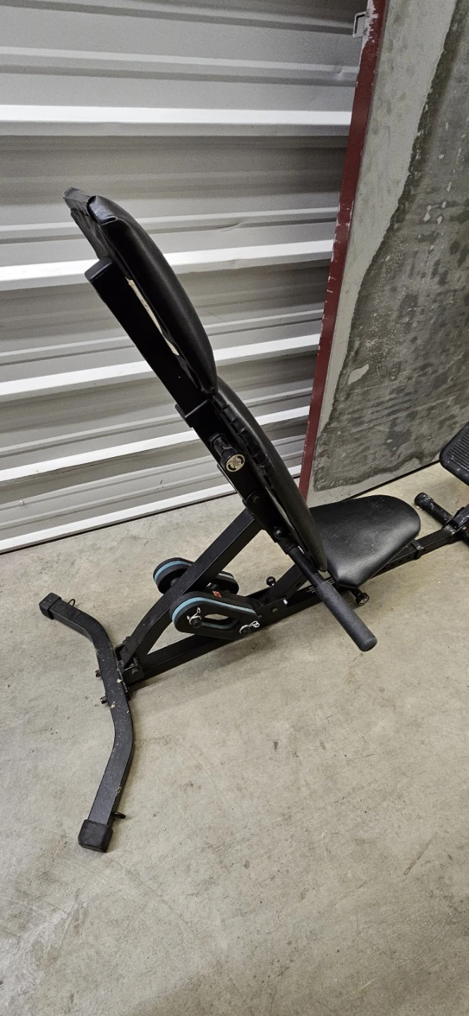 Body by Jake Bun & Thigh Rocker Fitness Machine - photo 2